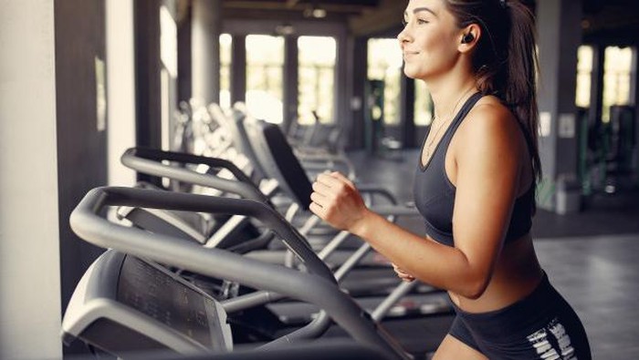 Benarkah Fitness Bisa Membantu Memberdayakan Perempuan? Yuk, Cek Faktanya! Benarkah Fitness Bisa Membantu Memberdayakan Perempuan? Yuk, Cek Faktanya!