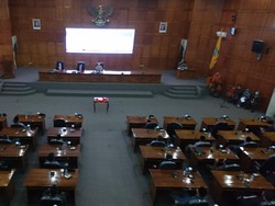Golkar Copot Endang Effendi dari Ketua DPRD Cilegon, Diganti Isro Miroj