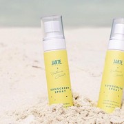 Re-apply Jadi Nyaman, 6 Rekomendasi Sunscreen Spray untuk Kamu