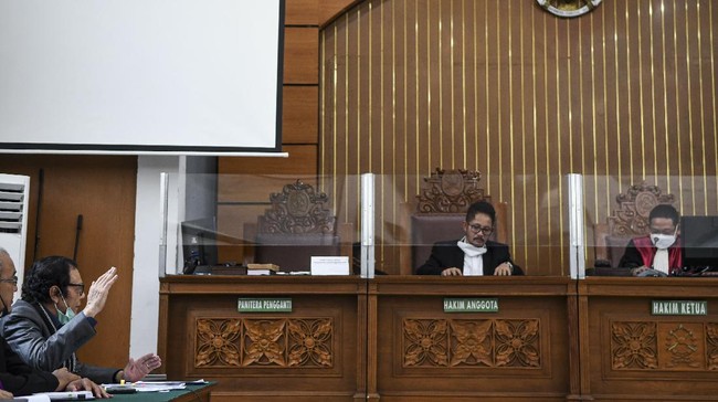 Polri membantah dalil mantan pemimpin FPI Rizieq Shihab dalam sidang praperadilan untuk kedua kali di Pengadilan Negeri Jakarta Selatan.