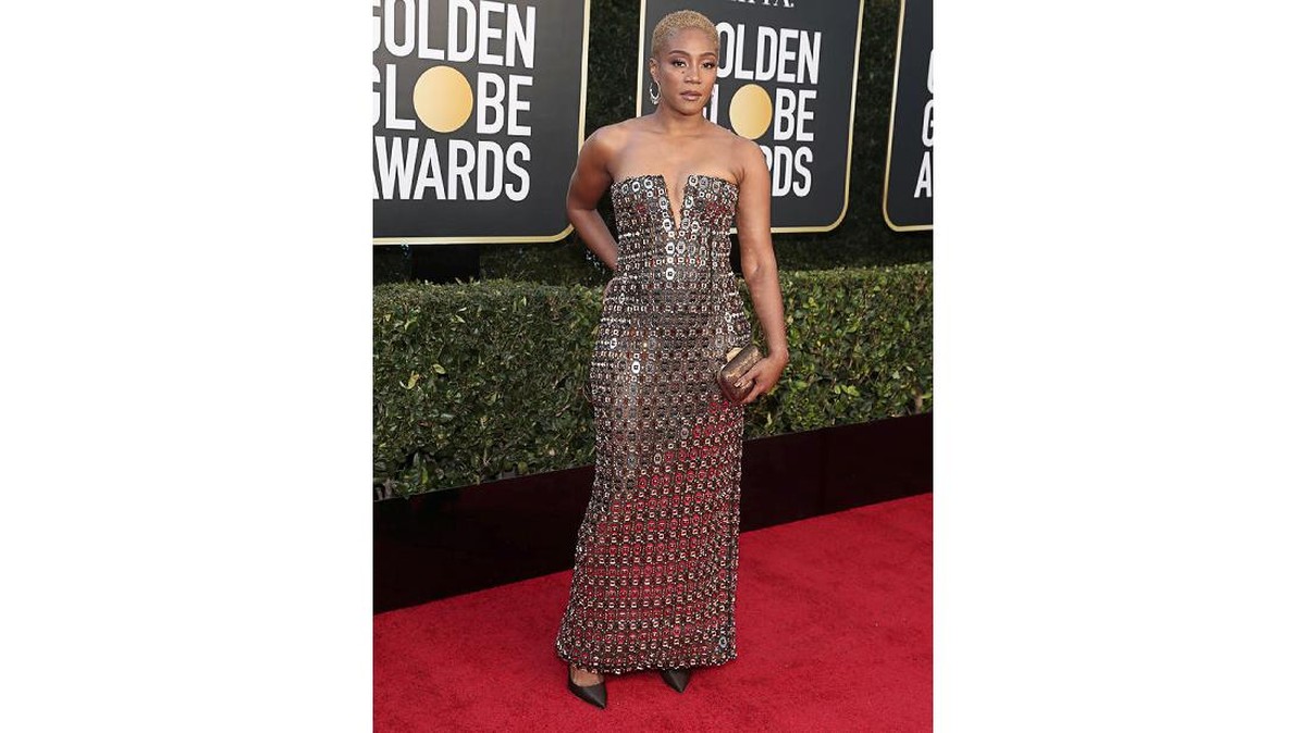 FOTO: Sederet Gaya Selebriti di Golden Globe Awards 2021