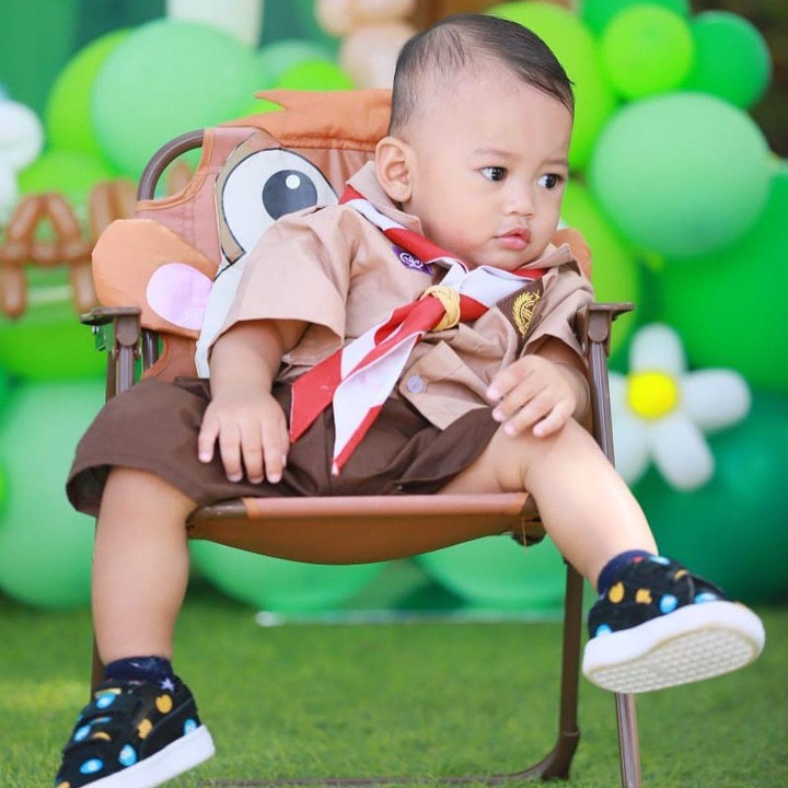 7 Foto Ulang Tahun Pertama Anak Angkat Ridwan Kamil Gemas Bun Foto 4