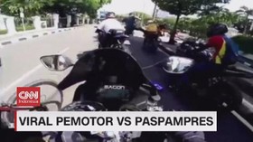 VIDEO: Viral Pemotor Vs Paspampres