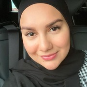 8 Gaya Hijab Artis Cantik Irish Bella, No Ribet!