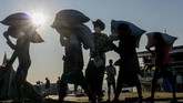 FOTO: Dampak Ekonomi Akibat Kudeta Militer Myanmar Kondisi politik Myanmar tengah bergejolak akibat kudeta militer. Kudeta militer terjadi di tengah krisis ekonomi Myanmar akibat pandemi covid-19.