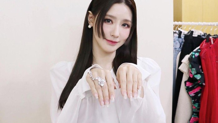 Hime Cut, Gaya Rambut Jepang yang Jadi Tren Baru di Kalangan Idol K-Pop