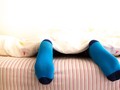 Manfaat Menggunakan Kaus Kaki Saat Berhubungan Seks