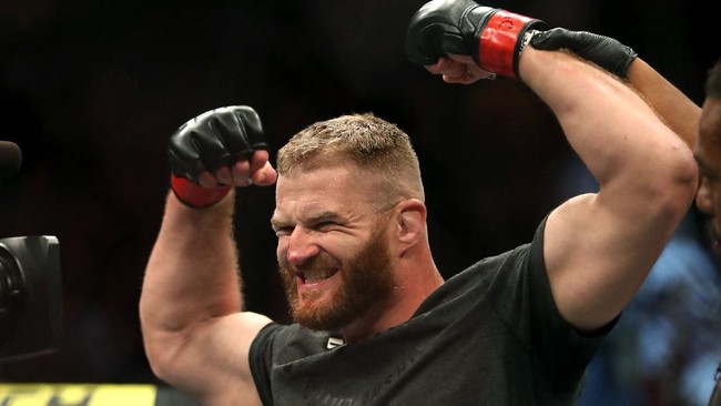 Jan Blachowicz berencana makan iga dan kentang goreng setelah timbang badan jelang duel UFC 259 melawan Israel Adesanya.
