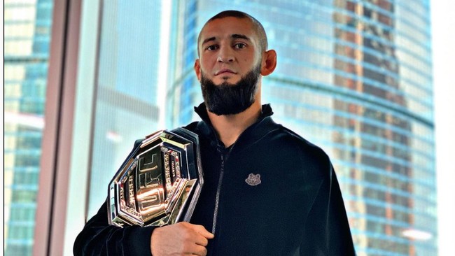 UFC menghapus Khamzat Chimaev dari peringkat petarung kelas welter setelah sempat menyatakan pensiun dari ajang mixed martial arts.