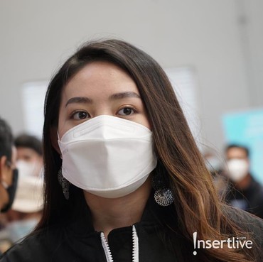 Benarkah Natasha Wilona Dapat Mobil Mewah dari Crazy Rich Surabaya?