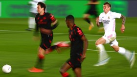 FOTO: Real Madrid Gagal Salip Barcelona
