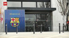 VIDEO: Polisi Geledah Stadion Barcelona Dan Amankan Barbuk