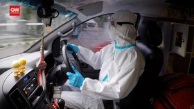 VIDEO: Sopir Ambulans, Penyambung Asa Pasien Covid-19