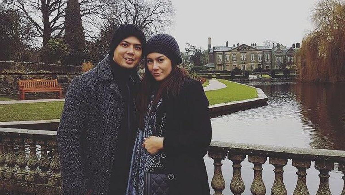 Kemesraan Wulan Guritno dan Adilla Dimitri