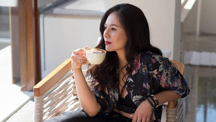 Wulan Guritno Lahap Makanan Sehat dan Jualan Cumi Hitam Saat Pandemi