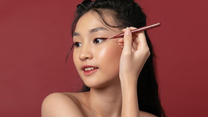 Power Liner, Eyeliner Terbaru dari BLP dengan Warna-warna yang Berani