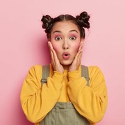 5 Kebiasaan Buruk dalam Bermakeup yang Merusak Kulit Wajah