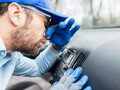 7 Cara Menghilangkan Bau Tak Sedap pada Mobil