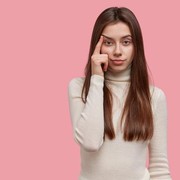 Menebalkan Rambut dan Alis dengan Minoxidil, Emang Aman?