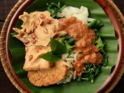 Meski Namanya Sama, Pecel Ayam di Jakarta dan Jawa Tengah Beda Racikannya