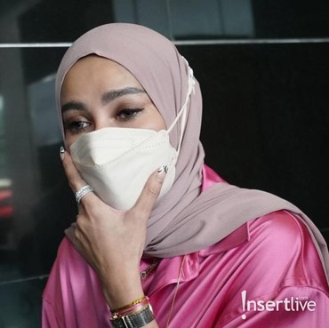 Kenangan Olla Ramlan Soal Sosok Mendiang Ayah