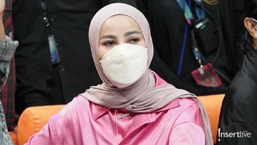 img-title Tak Singgung Nindy Ayunda, Olla Ramlan Anggap Nikita Mirzani Niat Baik