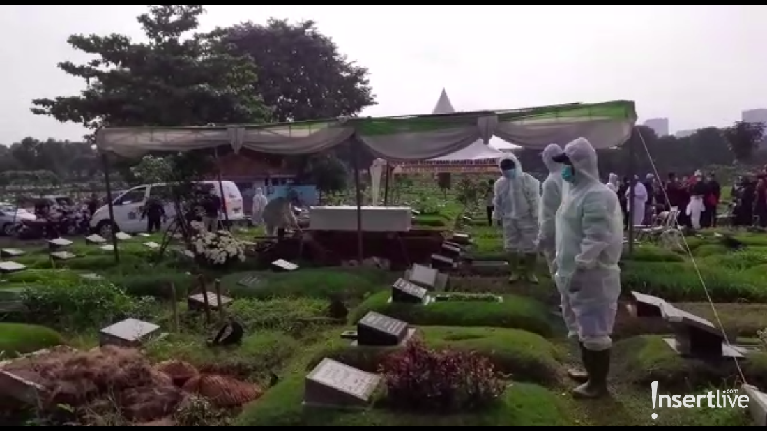 Pemakaman Rina Gunawan Pemakaman Rina Gunawan