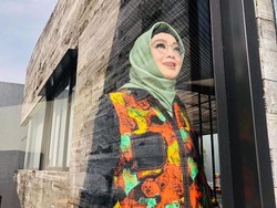 Teddy Syah Ungkap Keinginan Rina Gunawan Sebelum Meninggal