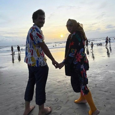 Teddy Syah Kenang Keromantisan Rina Gunawan Setiap Bangun Pagi