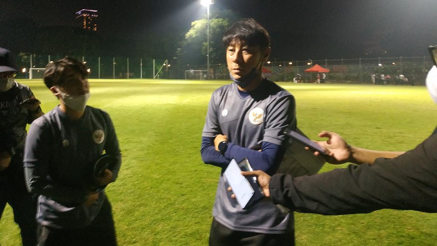 Pelatih timnas Indonesia Shin Taeyong