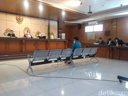 Terima Gratifikasi, Eks Bupati Bogor Rachmat Yasin Dituntut 4 Tahun Bui