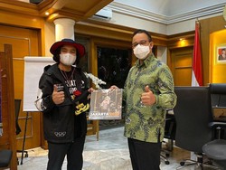 Ke Balai Kota, Komunitas Sebut Anies Izinkan Main Skateboard di Trotoar