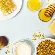 Kurangi Jerawat dan Cegah Penuaan, Ini Manfaat Madu untuk Kecantikan