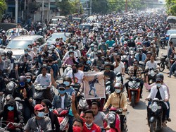 Demo Antikudeta di Myanmar yang Kian Hari Kian Gahar
