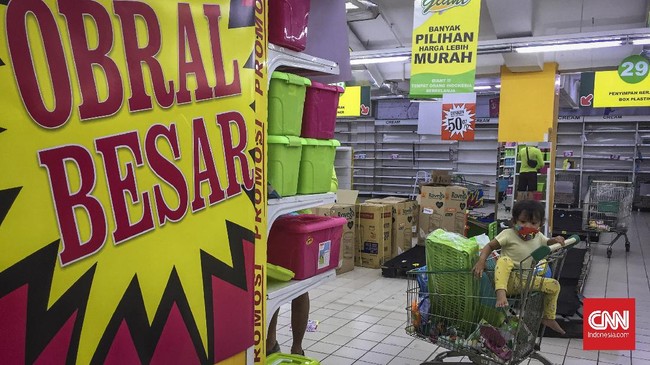Supermarket Giant mulai menutup gerainya di beberapa lokasi sejak setahun terakhir. Berikut daftar gerai Giant yang tutup.