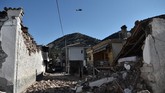 FOTO: Gempa Magnitudo 6,3 Guncang Yunani Gempa bermagnitudo 6,2 mengguncang Yunani pada Rabu (3/3) hingga merusak ratusan bangunan dan kendaraan.