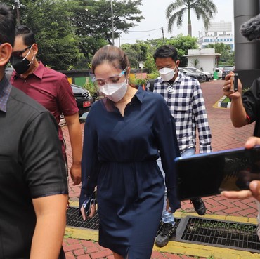 Begini Reaksi Ibu Gisel Saat Video Syur Sang Anak Tersebar