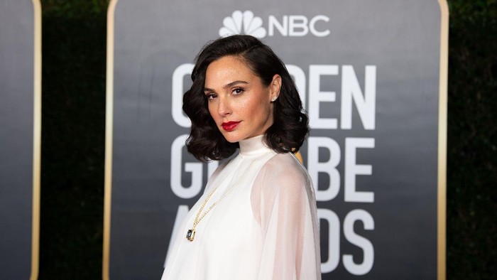 Gal Gadot arrives at the 78th Annual Golden Globe Awards at the Beverly Hilton in Beverly Hills, CA on Sunday, February 28, 2021.