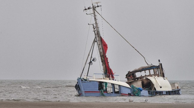Otoritas Maritim Ghana, dalam sebuah pernyataan, melaporkan kecelakaan perahu di Danau Volta, Distrik Krachi Barat, Wilayah Oti.