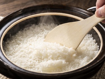 Masak Nasi Berapa Menit di Panci dan Rice Cooker agar Pulen? Ini Jawabannya