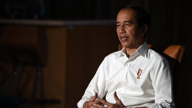 Setahun Indonesia dijangkiti pandemi Covid-19, Presiden Jokowi mengklaim pemerintah sejak awal mengutamakan keselamatan dan kesehatan warganya.