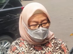 Vaksinasi COVID-19 Lansia Surabaya Dilanjutkan Setelah Sempat Terhenti