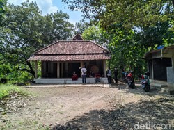 Masjid di Ponorogo Ini Tetap Terawat Meski Kampungnya Telah Mati