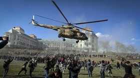 FOTO: Pameran Militer Afghanistan Ajang Unjuk Gigi ke Taliban