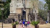 FOTO: Peradaban Sebelum Bangkok di Sukhothai Jauh sebelum Bangkok menjadi ibu kota Thailand, pemerintahan Negara Gajah Putih berpusat di Sukhothai.
