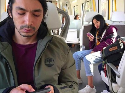 7 Potret Abimana Aryasatya dan Putri Cantiknya, Seperti Kakak Adik Bun