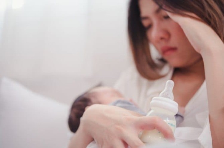 Hati-Hati Postpartum Depression, Kenali Pemicu dan Cara Mengatasinya pentingnya mencegah depresi postpartum pada Bunda yang baru saja memiliki Si Kecil