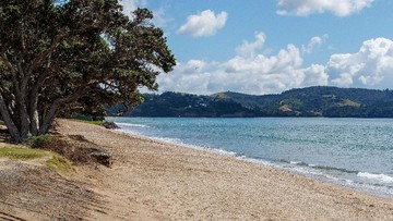 Peringatan Tsunami, Ombak Pelabuhan Melonguane Talaud Terpantau Tenang