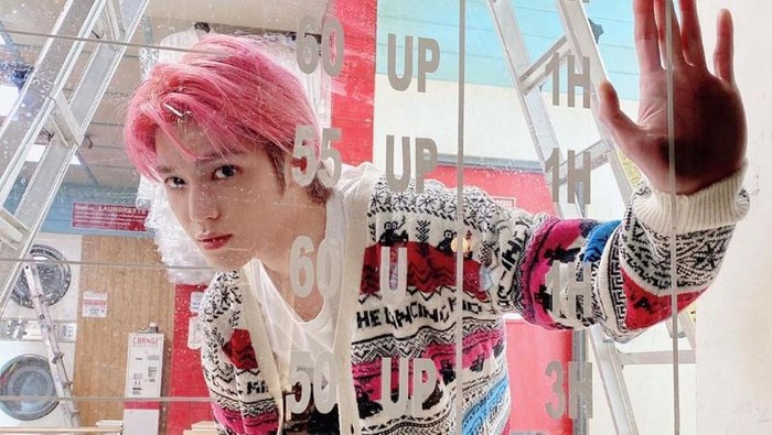 Harga Outfit Kasual Member NCT di Seri 24hr RELAY CAM