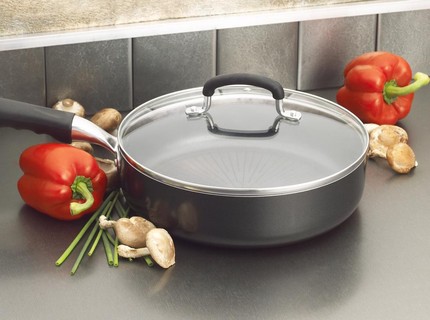 5 Makanan yang Dilarang Dimasak di Wajan Stainless Steel, Jangan Anggap Sepele!